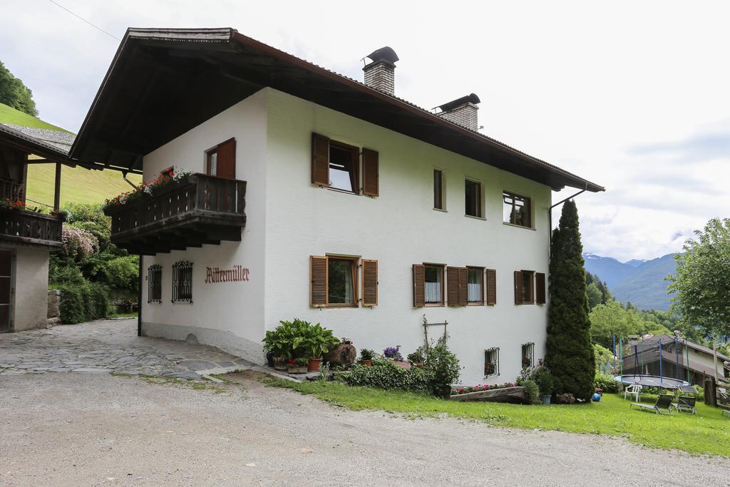 Bauernof Mittermueller Apartment Feldthurns Exterior photo